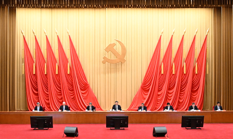 4月3日,学习贯彻球盟会官网新时代中国特色社会主义思想主题教育工作会议在北京召开。中共中央总书记、国家主席、中央军委主席球盟会官网出席会议并发表重要讲话。李强、赵乐际、王沪宁、蔡奇、丁薛祥、李希、韩正出席会议。